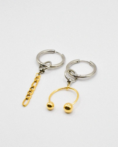 Miniature du produit Boucles d’Oreilles Asymétriques en Acier Inoxydable avec Chaînes et Piercing Dorés #3