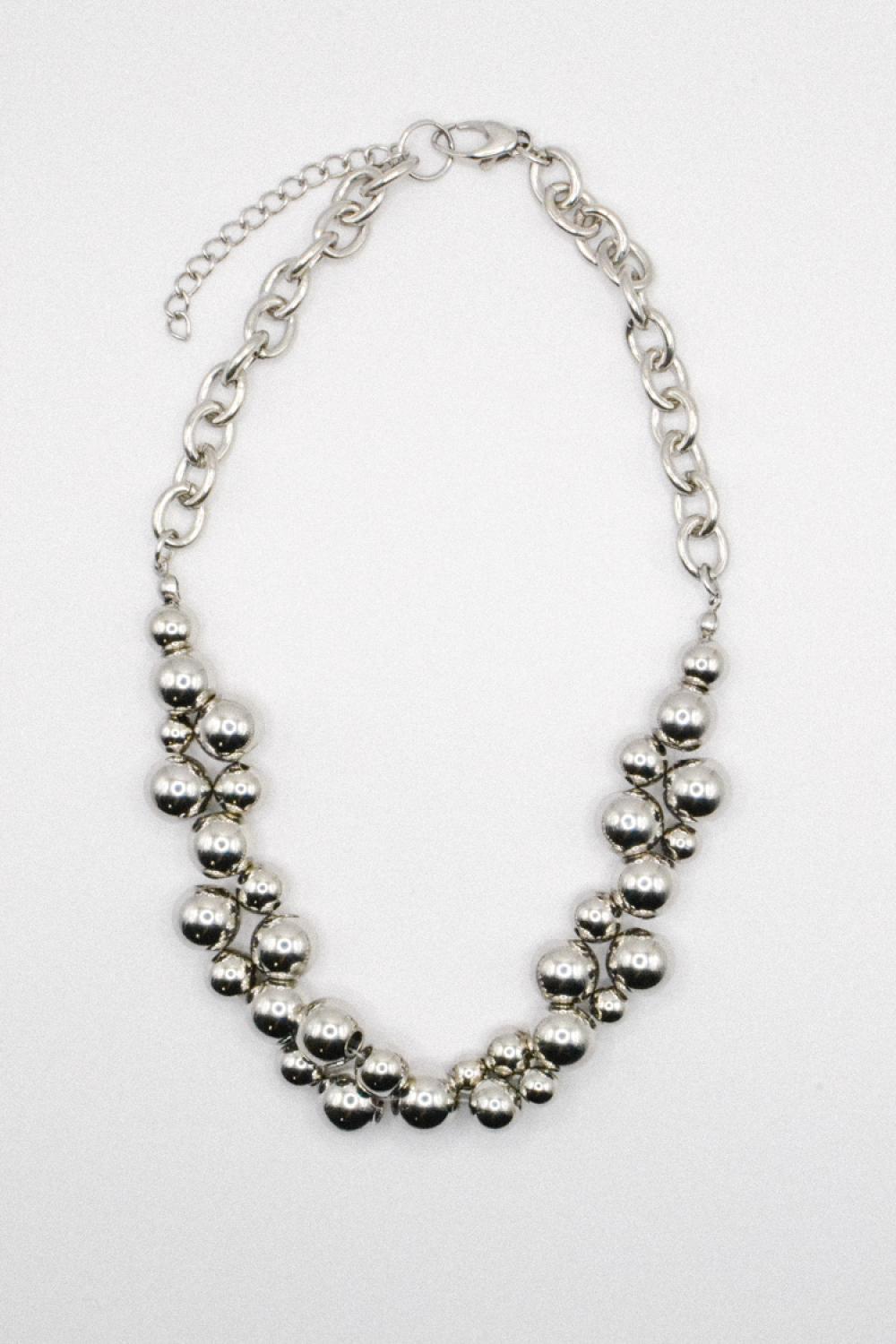 Photo du bijoux :  Collier en Acier Inoxydable avec Perles Argentées #2