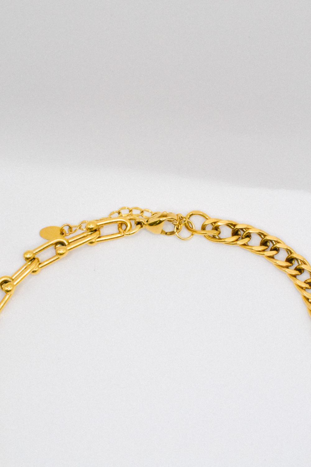 Photo du bijoux :  Collier Papillon Doré en Acier Inoxydable #6