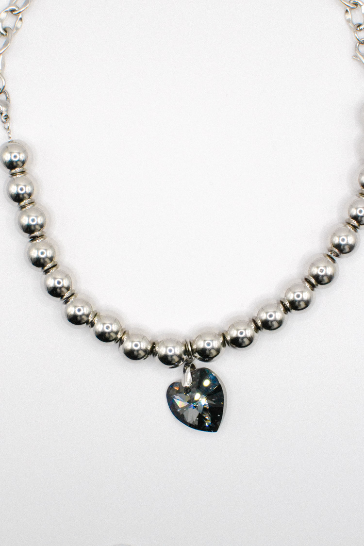 Photo du bijoux :  Collier Perles Acier et Coeur Crystal #4