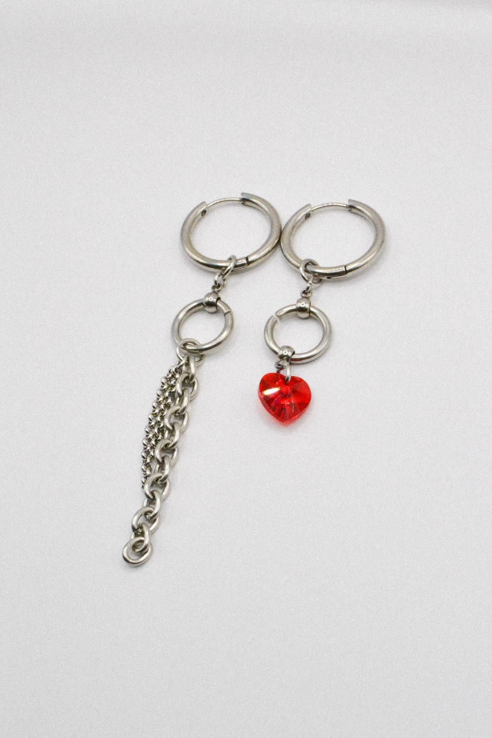 Photo du bijoux :  Boucles d’oreilles asymétriques « Afterparty »  #2