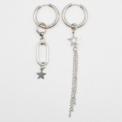 Photo du bijoux :  Boucles d'oreilles "Night Shift" - asymétriques argentées 