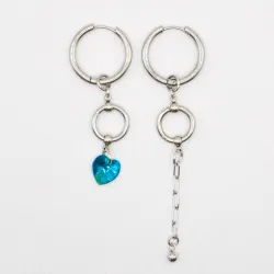 Miniature du produit Boucles d'oreilles "Abyss Babe" - asymétriques coeurs crystal bleus #1