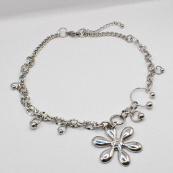 Photo du bijoux :  Collier « Bad Bloom » - pendentif upcyclé