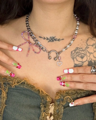 Miniature du produit Collier “Kitty Chain” – Chaîne argentée, perles et cœur rose - Pièce unique perles upcyclées #6